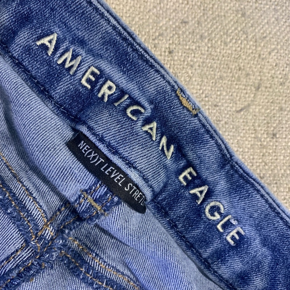American Eagle Ripped Jeans - Picture 8 of 9